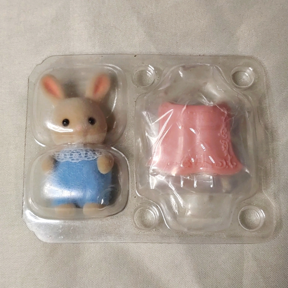 Henry Sweetpea Rabbit ~ Calico Critters BABY COSTUME series blind bag figure